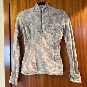 Lululemon camo print quarter zip size 2